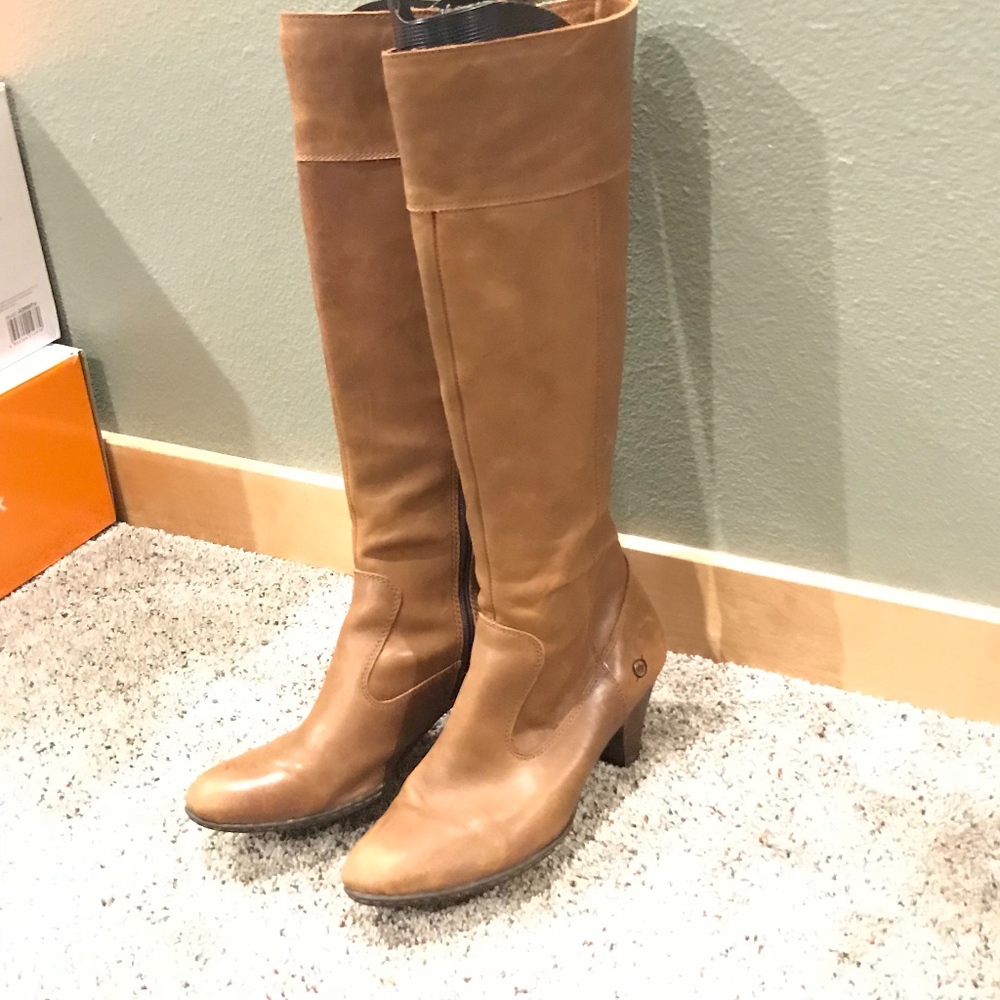 Born Brown Boots Leather Size 8.5